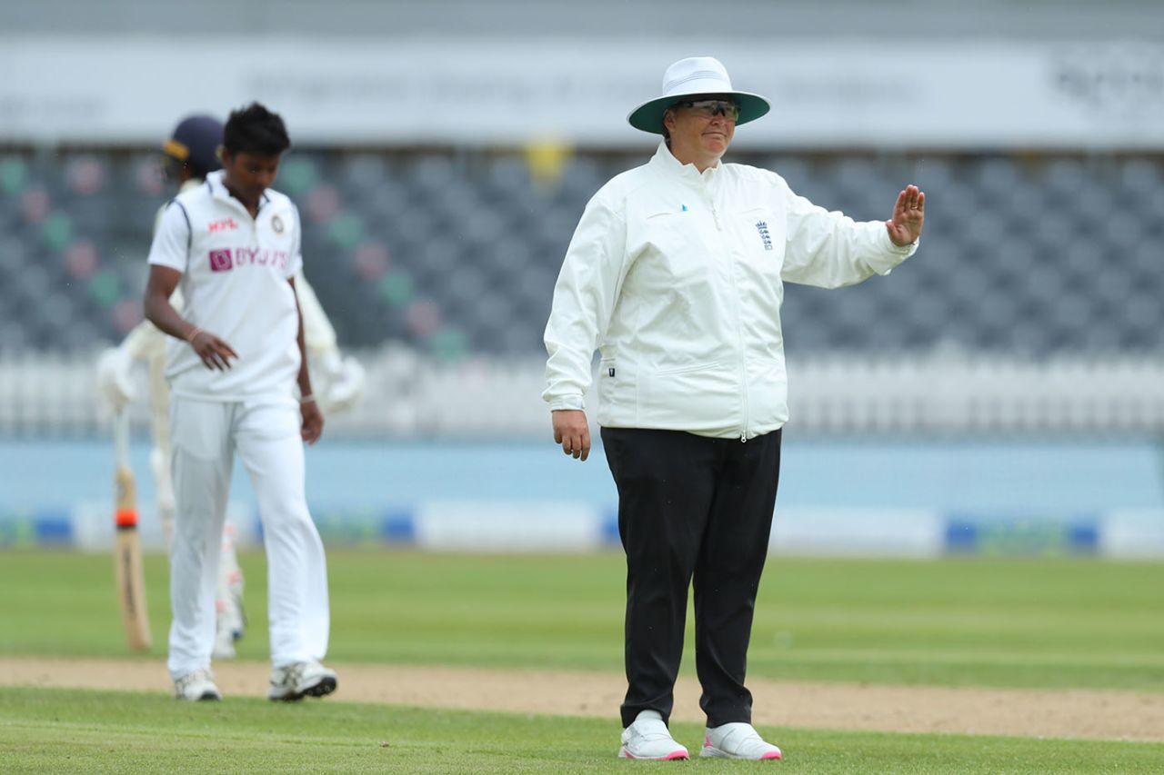 Umpire Sue Redfern signals four, LV= Insurance Test Match, England Women vs India Women, 2nd day, Bristol County Ground, June 17, 2021
