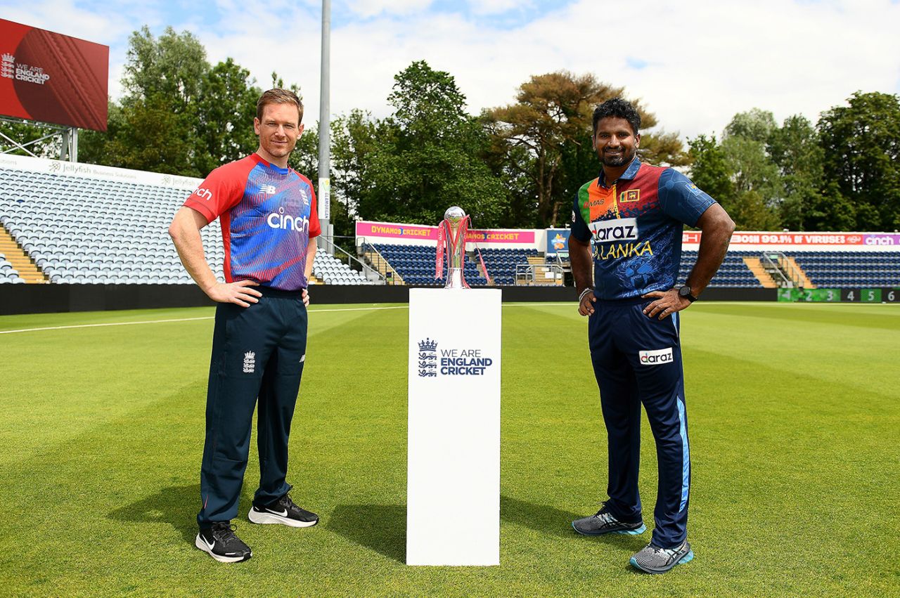 Eoin Morgan and Kusal Perera pose with the trophy, England vs Sri Lanka T20I series, Cardiff, June 22, 2021