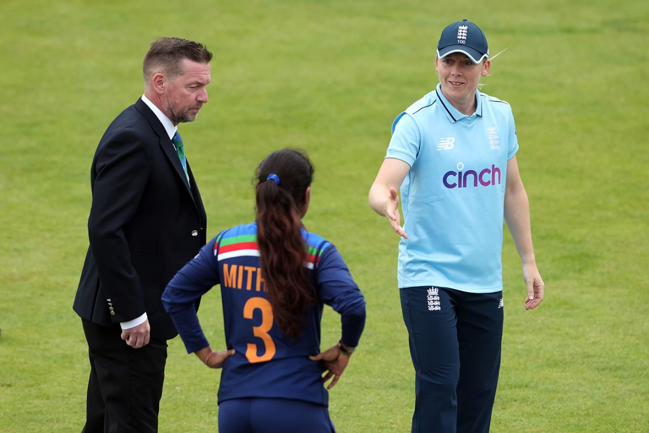 Heather Knight and Mithali Raj at the toss, England Women vs India Women, 1st ODI, Bristol, June 27, 2021