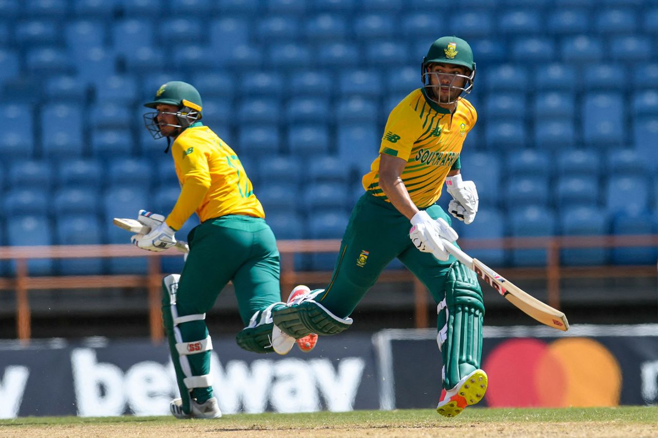 Reeza Hendricks and Quinton de Kock got South Africa off to a flying start, West Indies vs South Africa, 2nd T20I, St George's, June 27, 2021