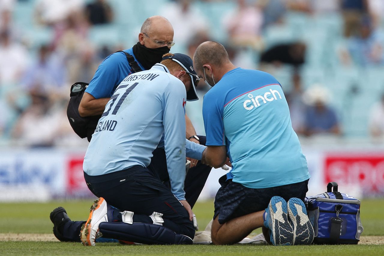 Jonny Bairstow gets treatment on his left hand, England vs Sri Lanka, 2nd ODI, The Oval, July 1, 2021