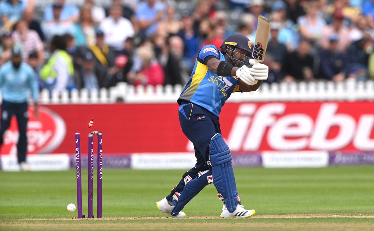 Kusal Perera was bowled off an inside edge, England vs Sri Lanka, 3rd ODI, Bristol, July 4, 2021