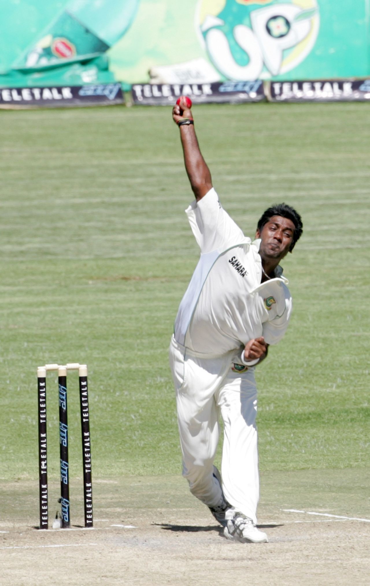 Robiul Islam reaped the rewards of patience, accuracy and skill, Zimbabwe v Bangladesh, 2nd Test, Harare, 3rd day, April 27, 2013