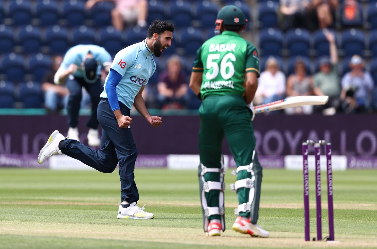 Saqib Mahmood dismissed Babar Azam for a duck in his first over, England vs Pakistan, Cardiff, 1st ODI, July 8, 2021