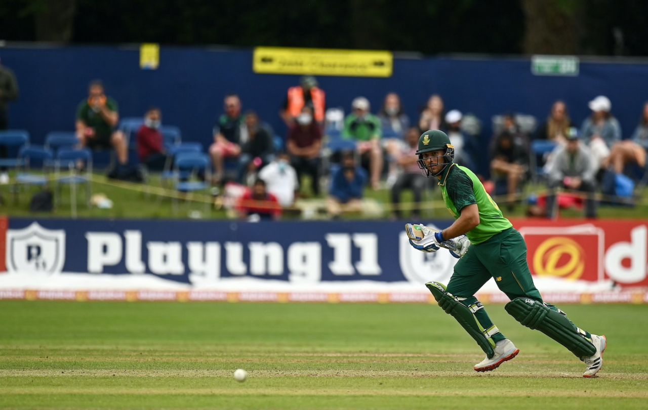 Janneman Malan takes off for a run, Ireland vs South Africa, 2nd ODI, Dublin, July 13, 2021