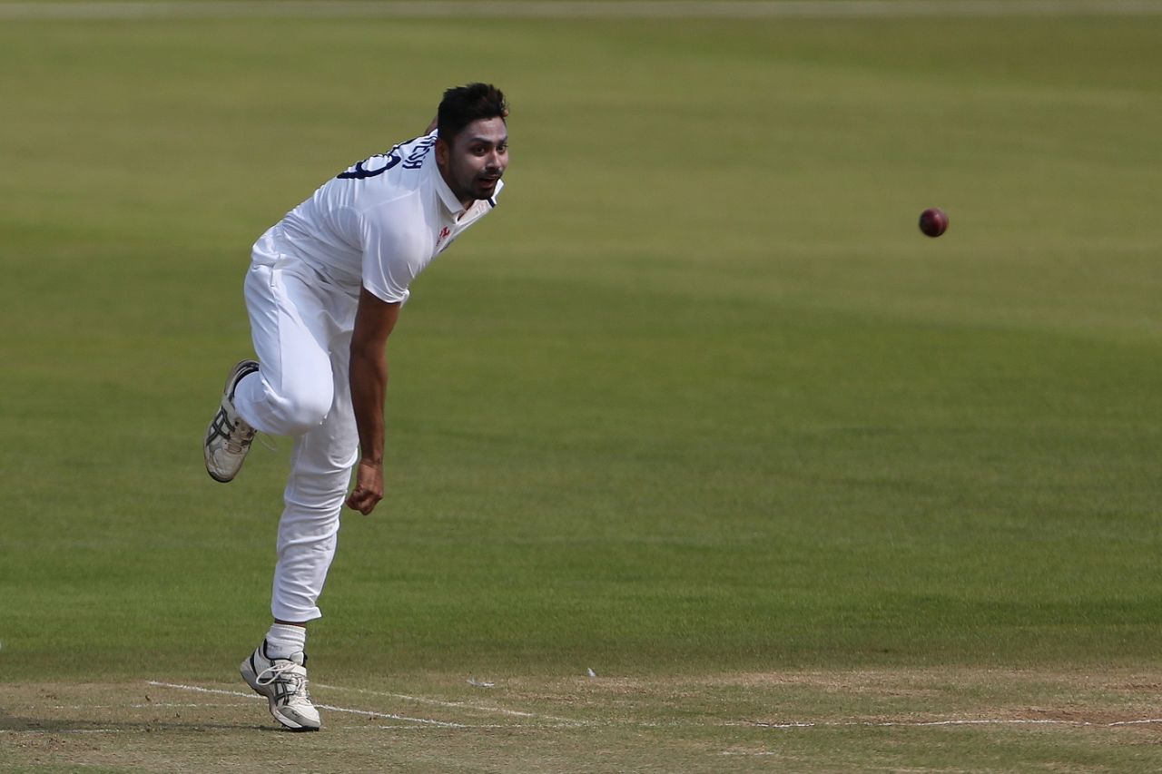 Avesh Khan sustained an injury when bowling for the County Select XI, Indians vs County Select XI, warm-up match, Chester-le-Street, July 20, 2021