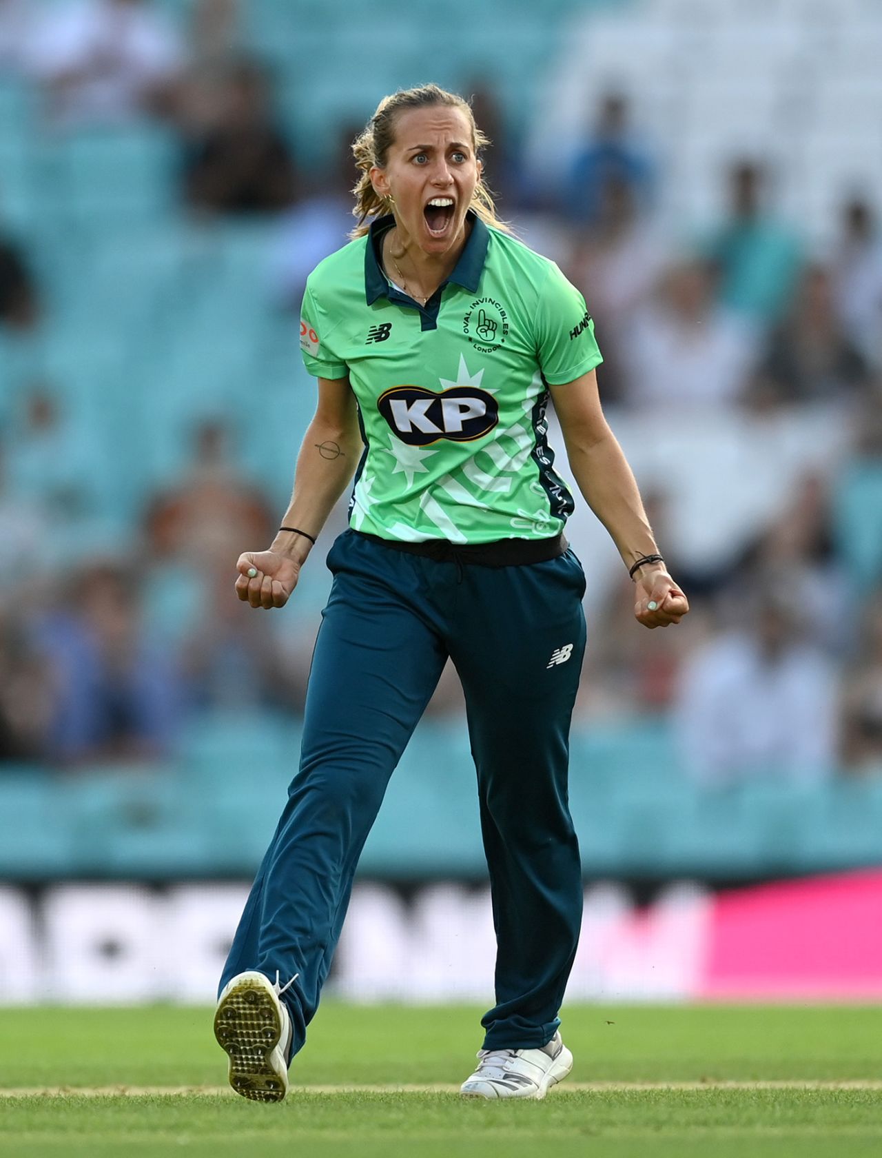 Tash Farrant celebrates a wicket, Oval Invincibles vs Manchester Originals, Women's Hundred, The Kia Oval, July 21, 2021