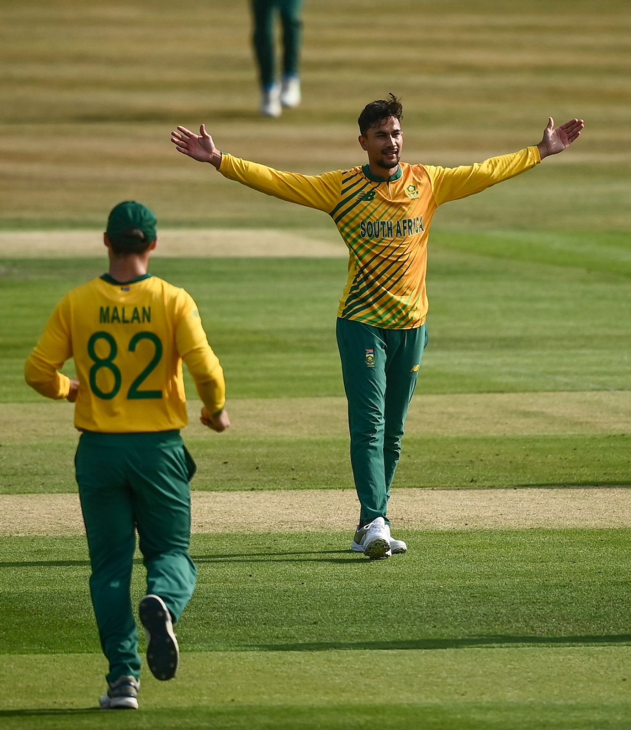 Bjorn Fortuin struck after opening the bowling, Ireland vs South Africa, 2nd T20I, Belfast, July 22, 2021
