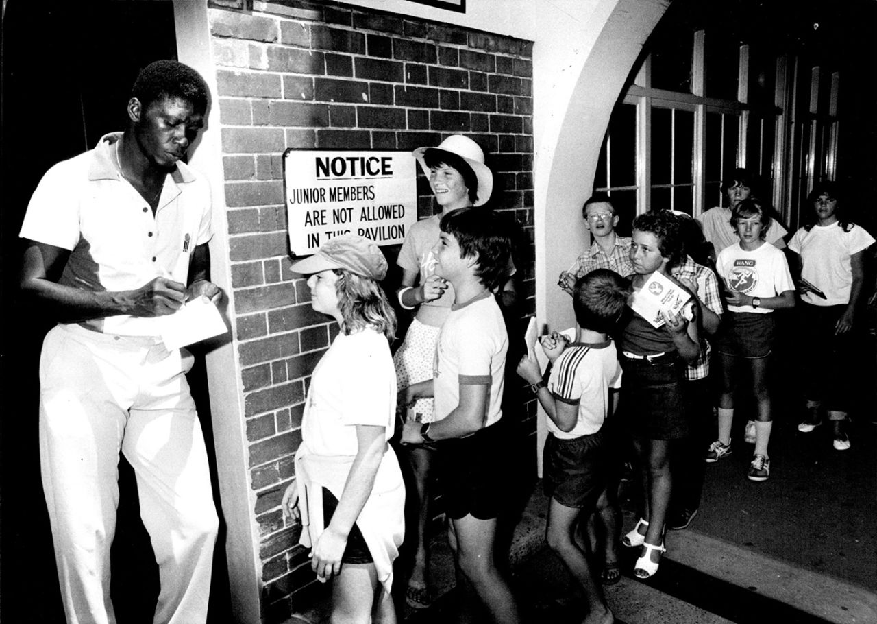 Joel Garner signs autographs for kids, Pakistan v West Indies, Benson & Hedges World Series Cup, Sydney, January 19, 1984