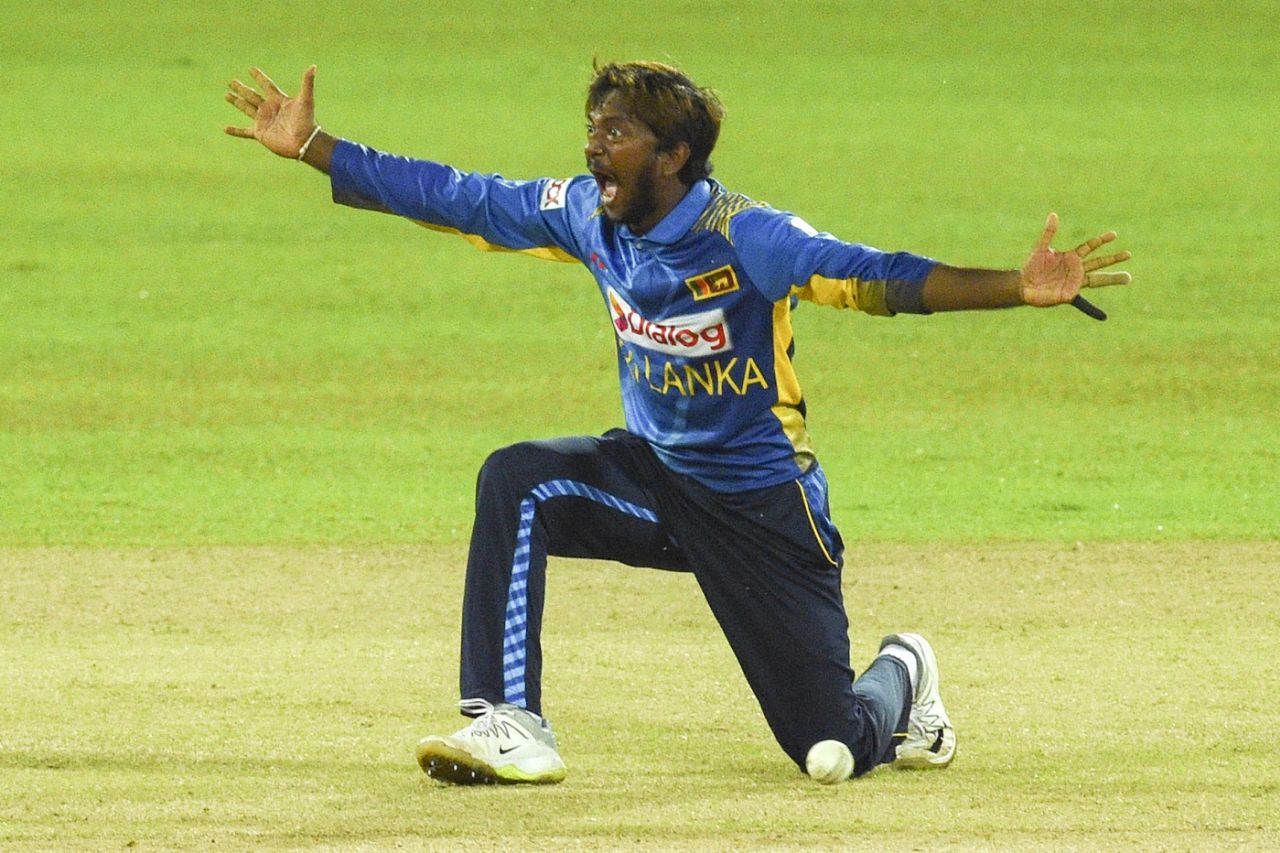 Akila Dananjaya found purchase with his offbreaks and legbreaks, Sri Lanka vs India, 3rd ODI, Colombo, July 23, 2021