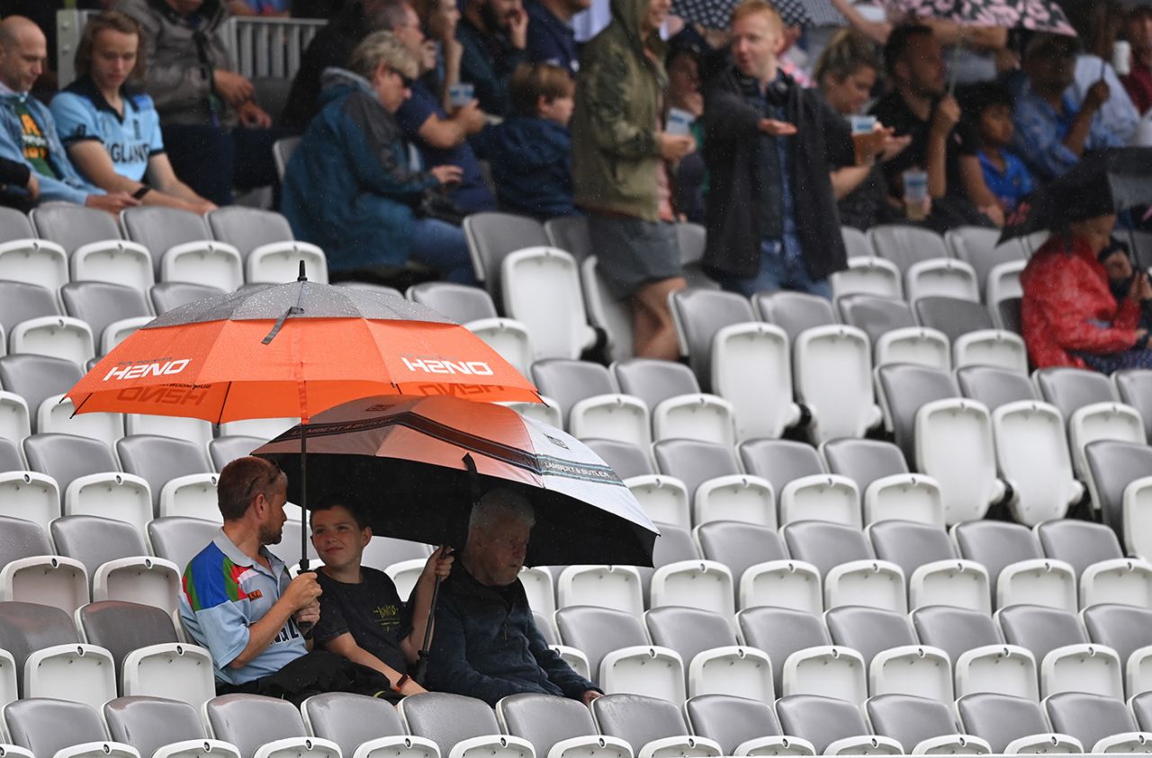 Rain delayed the start in the men's game, London Spirit vs Oval Invincibles, The Hundred, Lord's, July 25, 2021