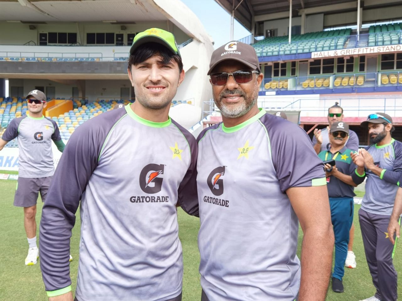 Debutant Mohammad Wasim poses with his Pakistan cap alongside Waqar Younis, West Indies vs Pakistan, 1st T20I, Bridgetown, July 28, 2021