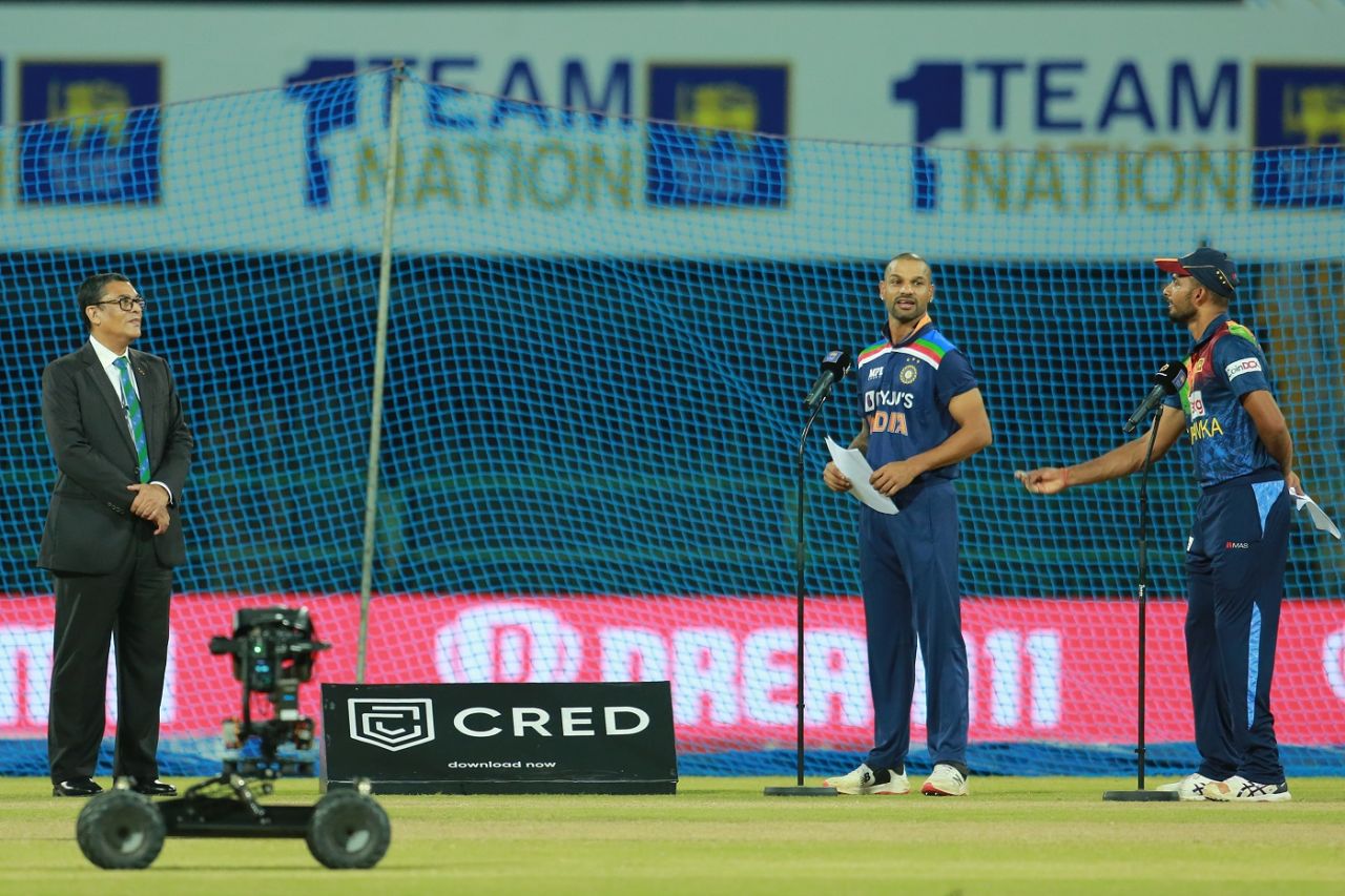 Shikhar Dhawan looks on as Dasun Shanaka flicks the coin at the toss, Sri Lanka vs India, 3rd T20I, Colombo, July 29, 2021