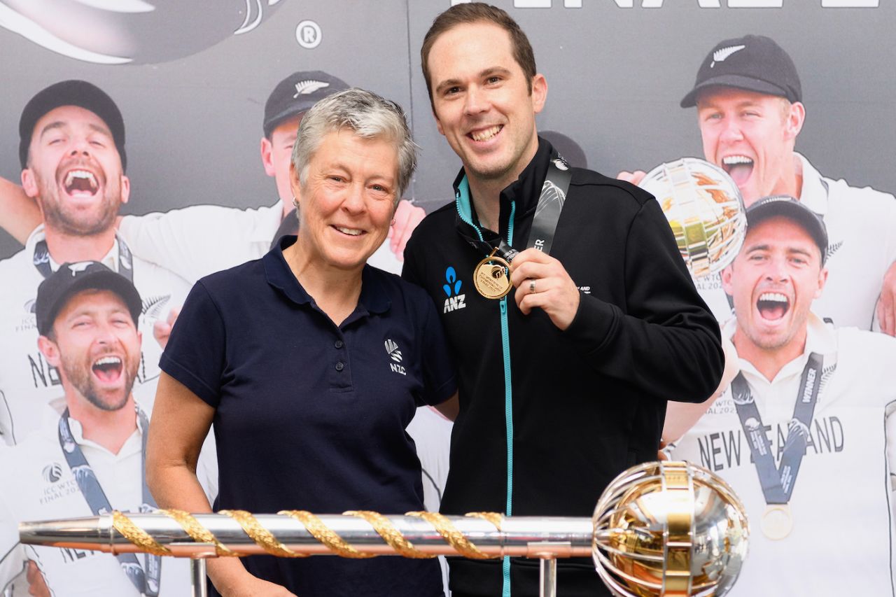 Todd Astle receives his WTC medal from NZC president Debbie Hockley, Christchurch, July 31, 2021