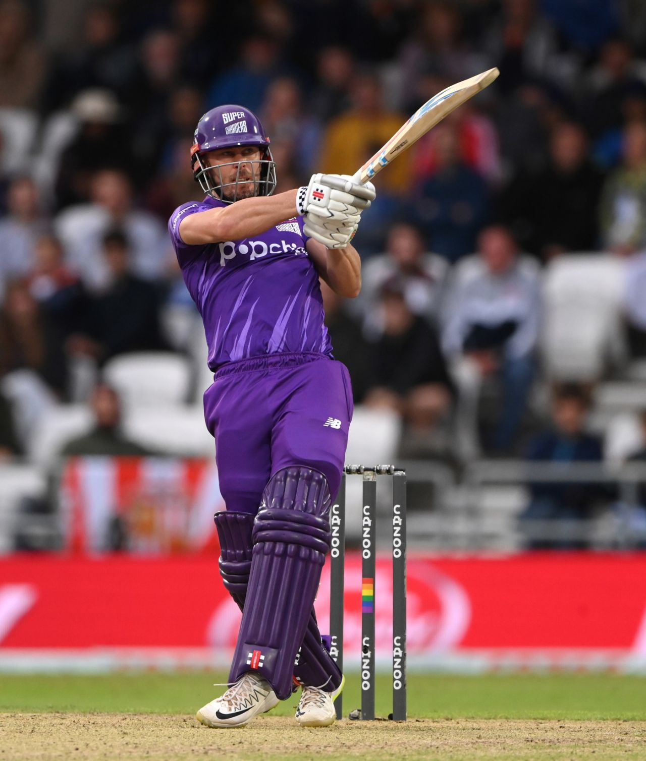 Chris Lynn climbs into a fierce pull shot, Northern Superchargers vs Oval Invincibles, Men's Hundred 2021, Headingley, July 21, 2021