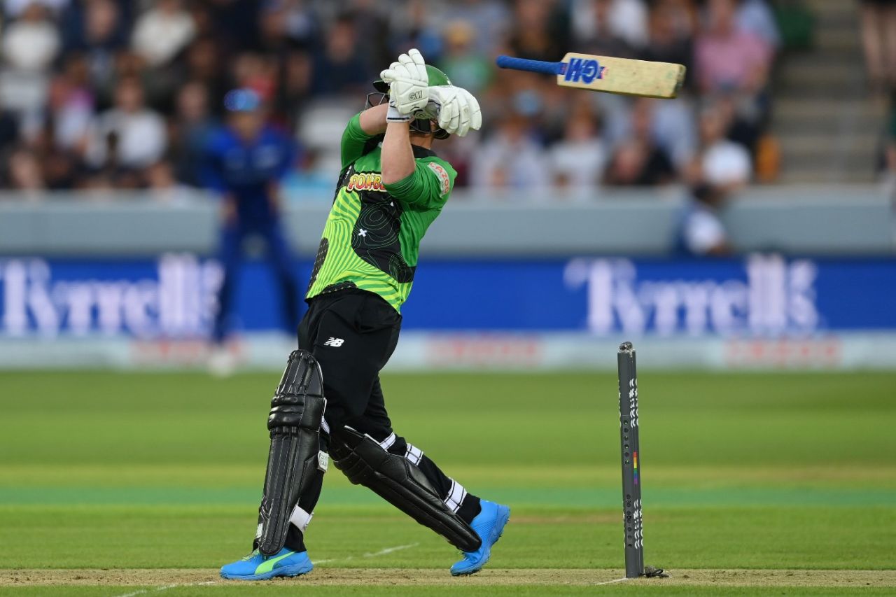 Alex Davies loses his grip on a swing through the line, London Spirit vs Southern Brave, Lord's, Men's Hundred, August 1, 2021