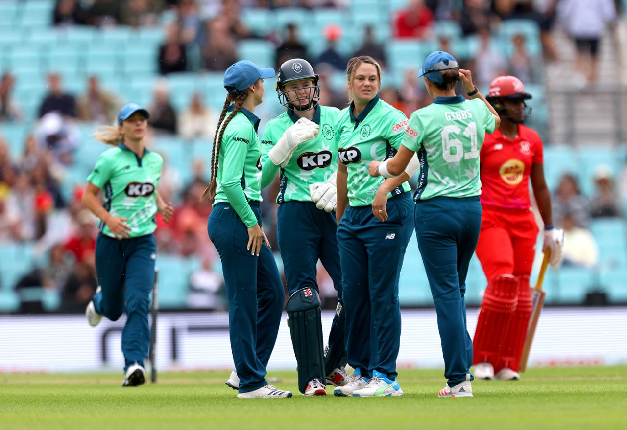 Dane van Niekerk claimed the wicket of Hayley Matthews, Oval Invincibles vs Welsh Fire, Women's Hundred, The Oval, August 2, 2021