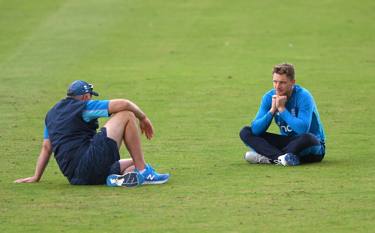 Chris Silverwood chats to Jos Buttler at England training, Trent Bridge, August 2, 2021