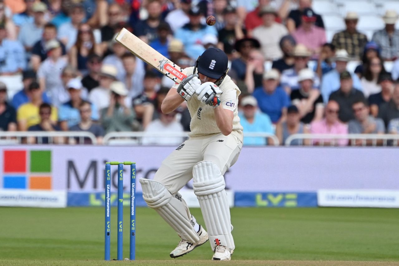 Zak Crawley gets under a bouncer, England vs India, 1st Test, Nottingham, 1st day, August 4, 2021