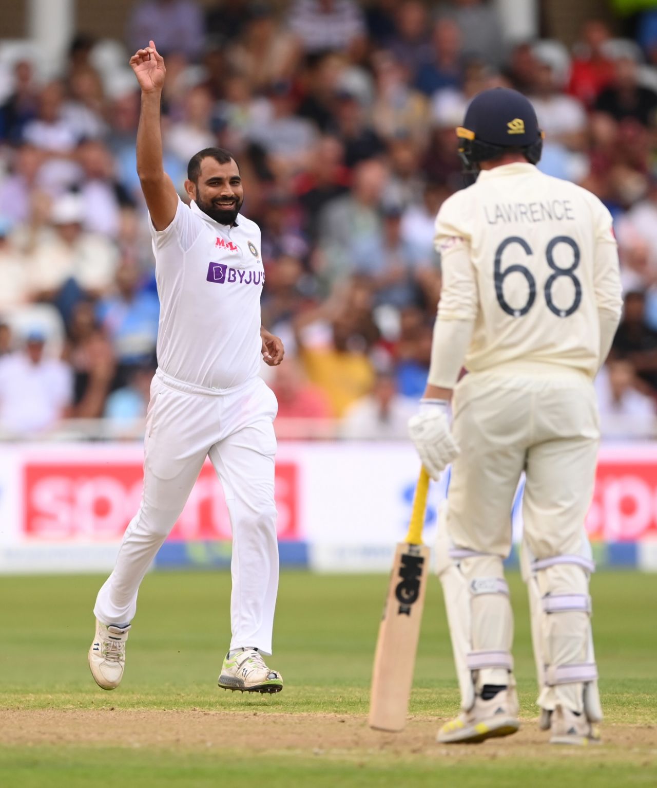 Mohammed Shami celebrates after removing Dan Lawrence for a duck, England vs India, 1st Test, Nottingham, 1st day, August 4, 2021