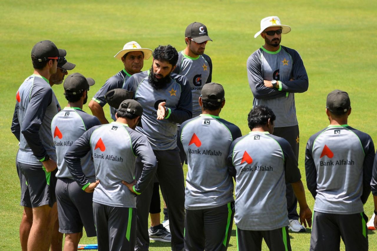 Misbah-ul-Haq talks to the players ahead of a training session, ahead of the second T20I, West Indies vs Pakistan, Guyana, July 30, 2021