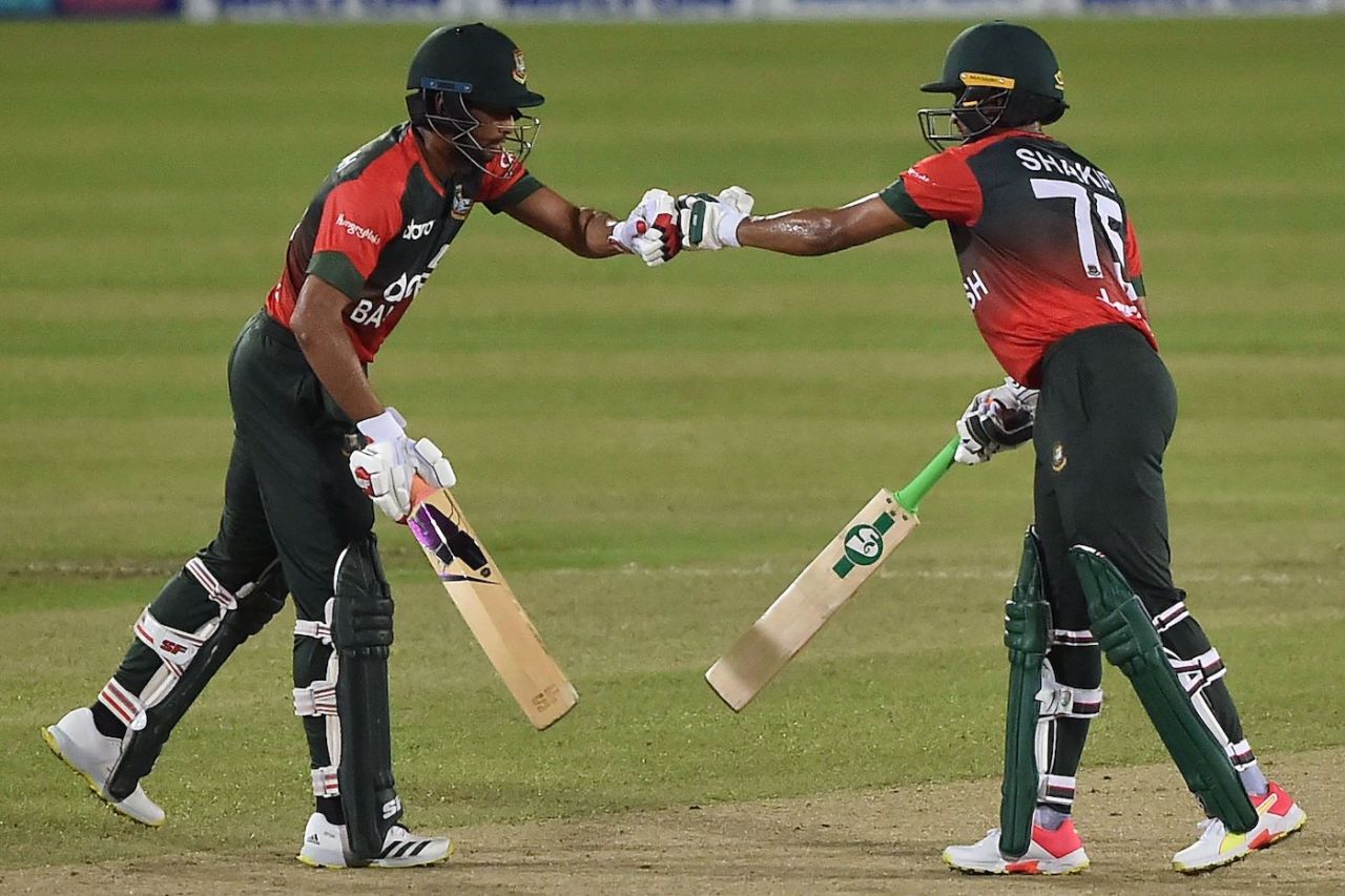 Shakib Al Hasan and Mahmudullah put together a good stand, Bangladesh vs Australia, 3rd T20I, Dhaka, August 6, 2021