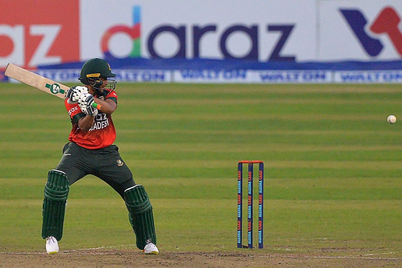 Shakib Al Hasan cuts the ball away, Bangladesh vs Australia, 5th T20I, Dhaka, August 9, 2021
