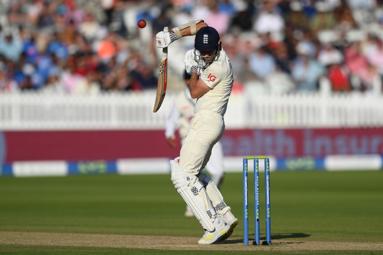 James Anderson fends off a short one from Jasprit Bumrah, England vs India, 2nd Test, Lord's, London, 3rd day, August 14, 2021