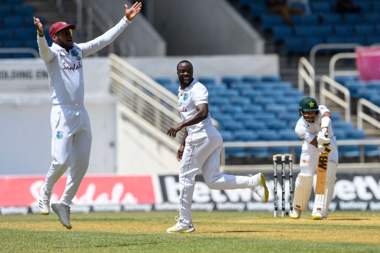 Kemar Roach and Kraigg Brathwaite celebrate the dismissal of Imran Butt, West Indies vs Pakistan, 1st Test, Kingston, 3rd day, August 14, 2021