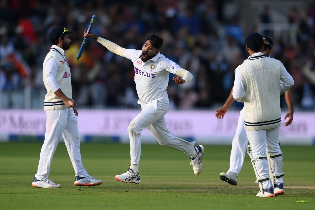 Mohammed Siraj grabs a souvenir stump after sealing India's win, England vs India, 2nd Test, Lord's, London, 5th day, August 16, 2021
