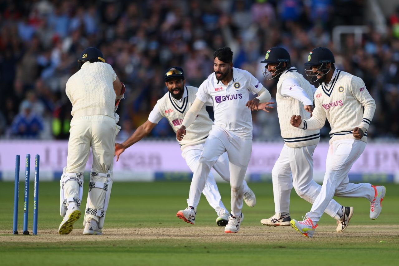 James Anderson is bowled by Mohammed Siraj, and it's game over, England vs India, 2nd Test, Lord's, London, 5th day, August 16, 2021