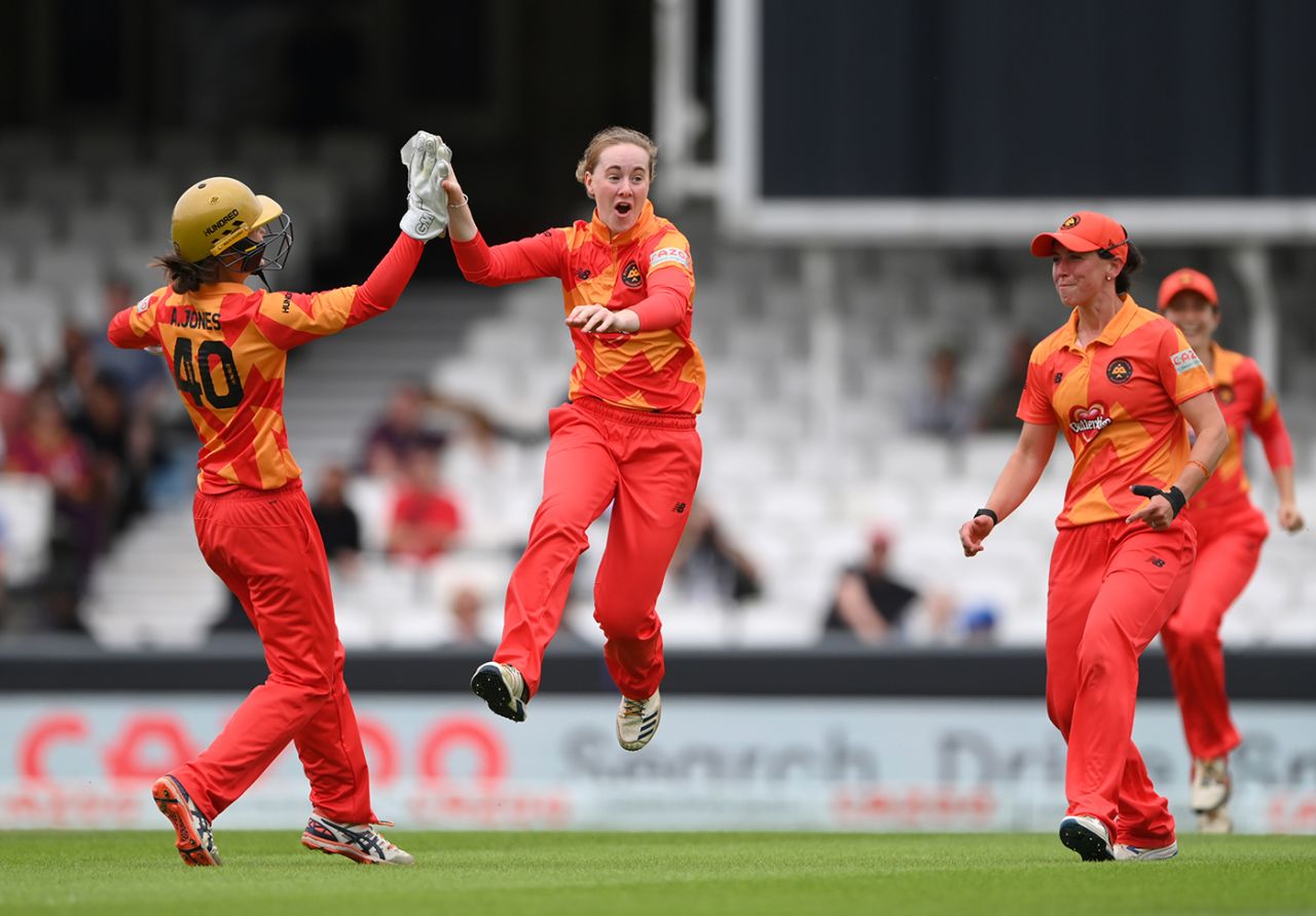 Kirstie Gordon leaps in celebration, Oval Invincibles vs Birmingham Phoenix, Women's Hundred, The Oval, August 20, 2021