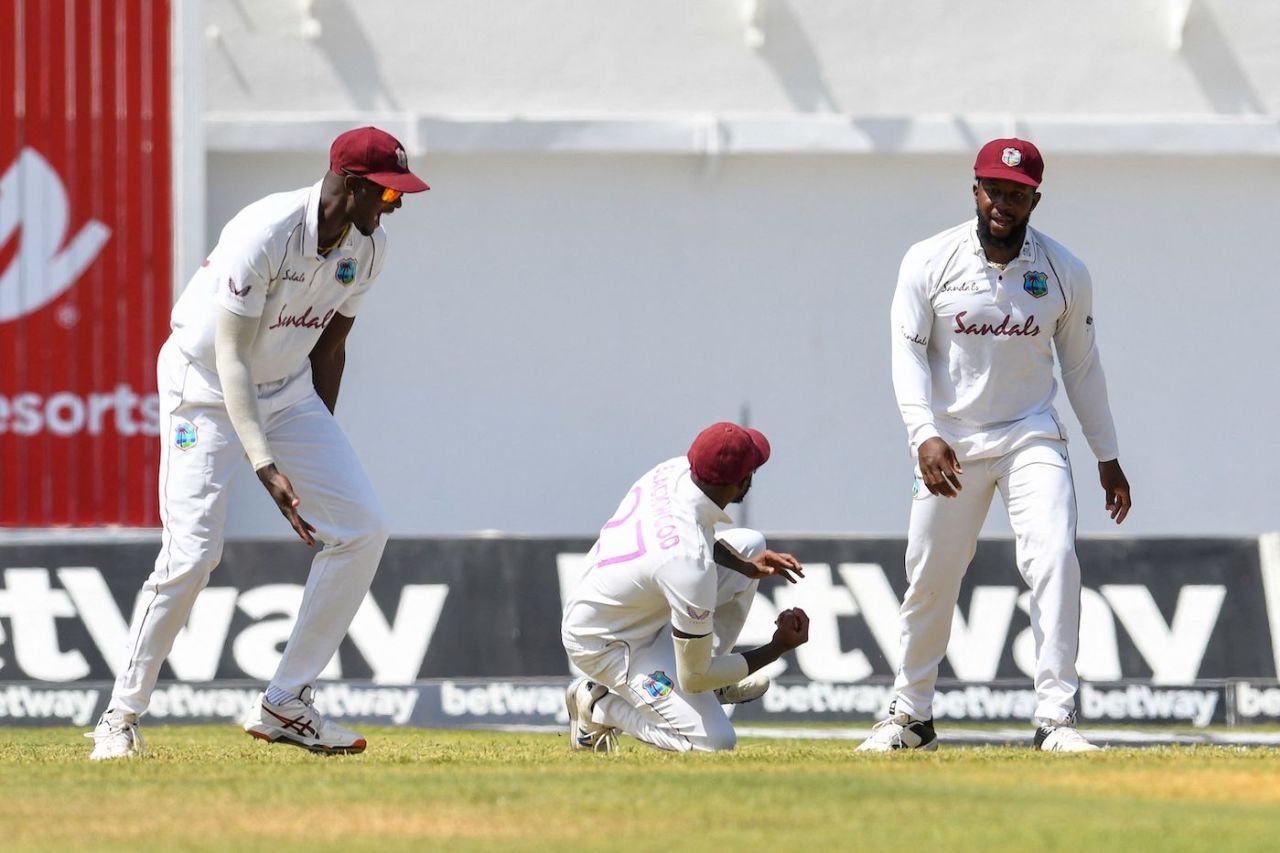 Jason Holder and Kyle Mayers celebrate as Jermaine Blackwood goes low for a catch, West Indies vs Pakistan, 2nd Test, Jamaica, 1st day, August 20, 2021