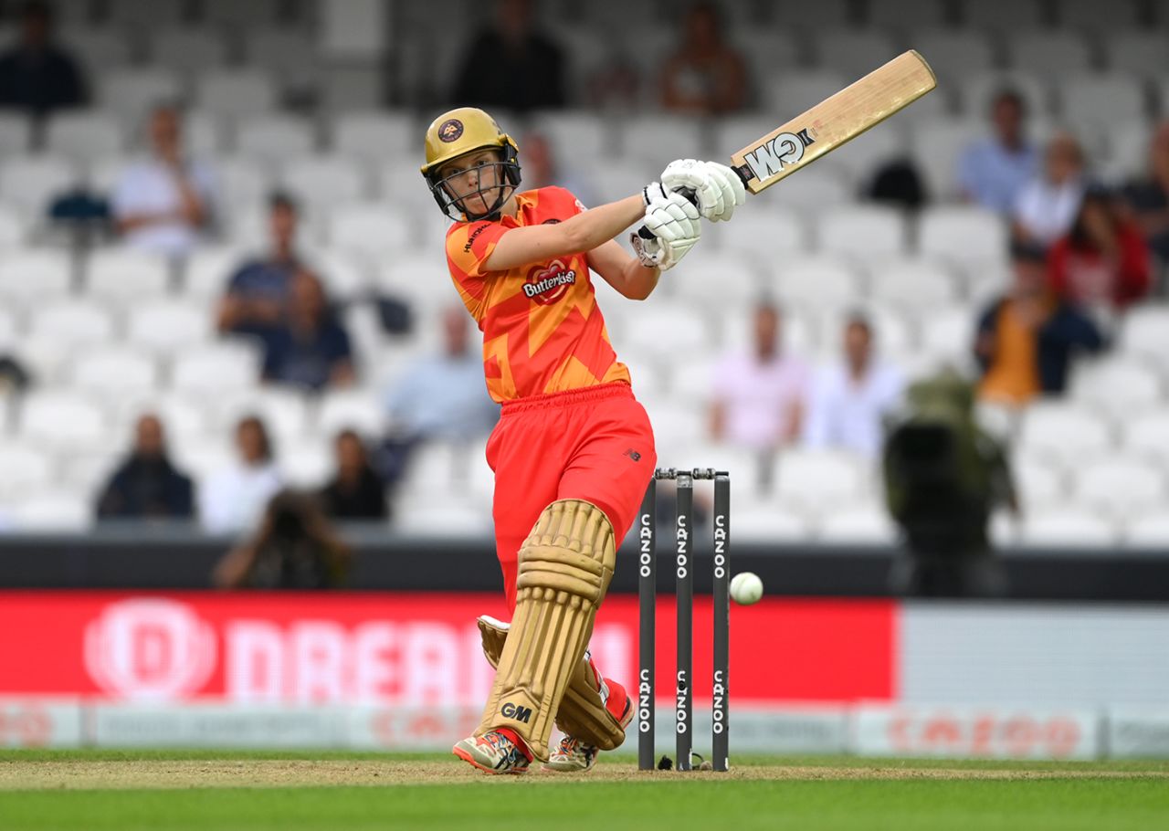 Amy Jones swings into the leg side, Oval Invincibles vs Birmingham Phoenix, Women's Hundred, The Oval, August 20, 2021