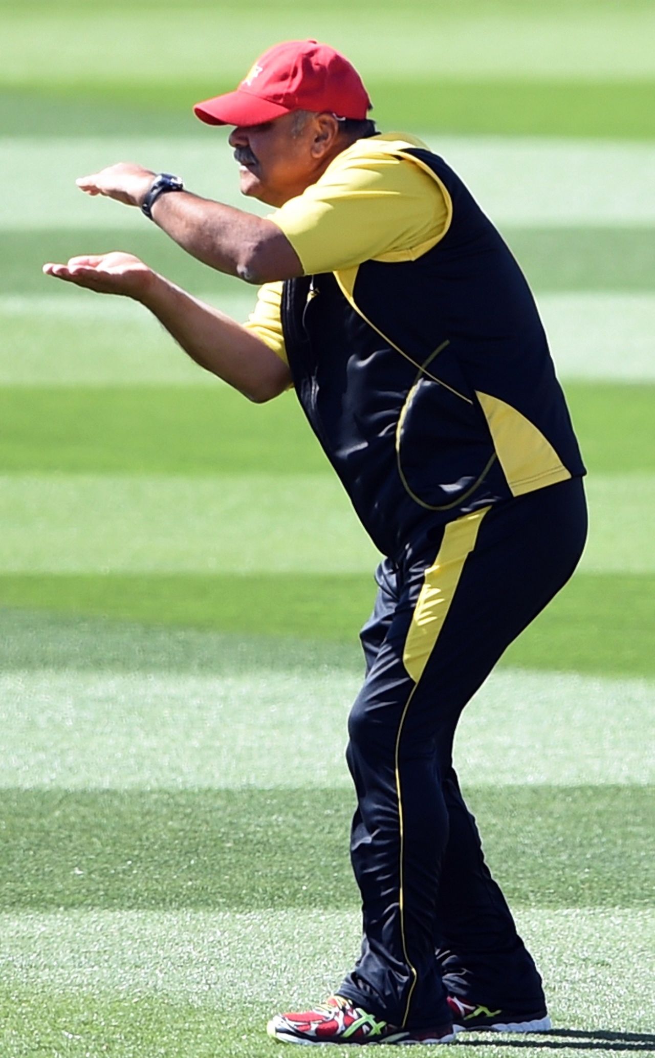 Zimbabwe coach Dav Whatmore gestures during a training session, Hobart, March 4, 2015