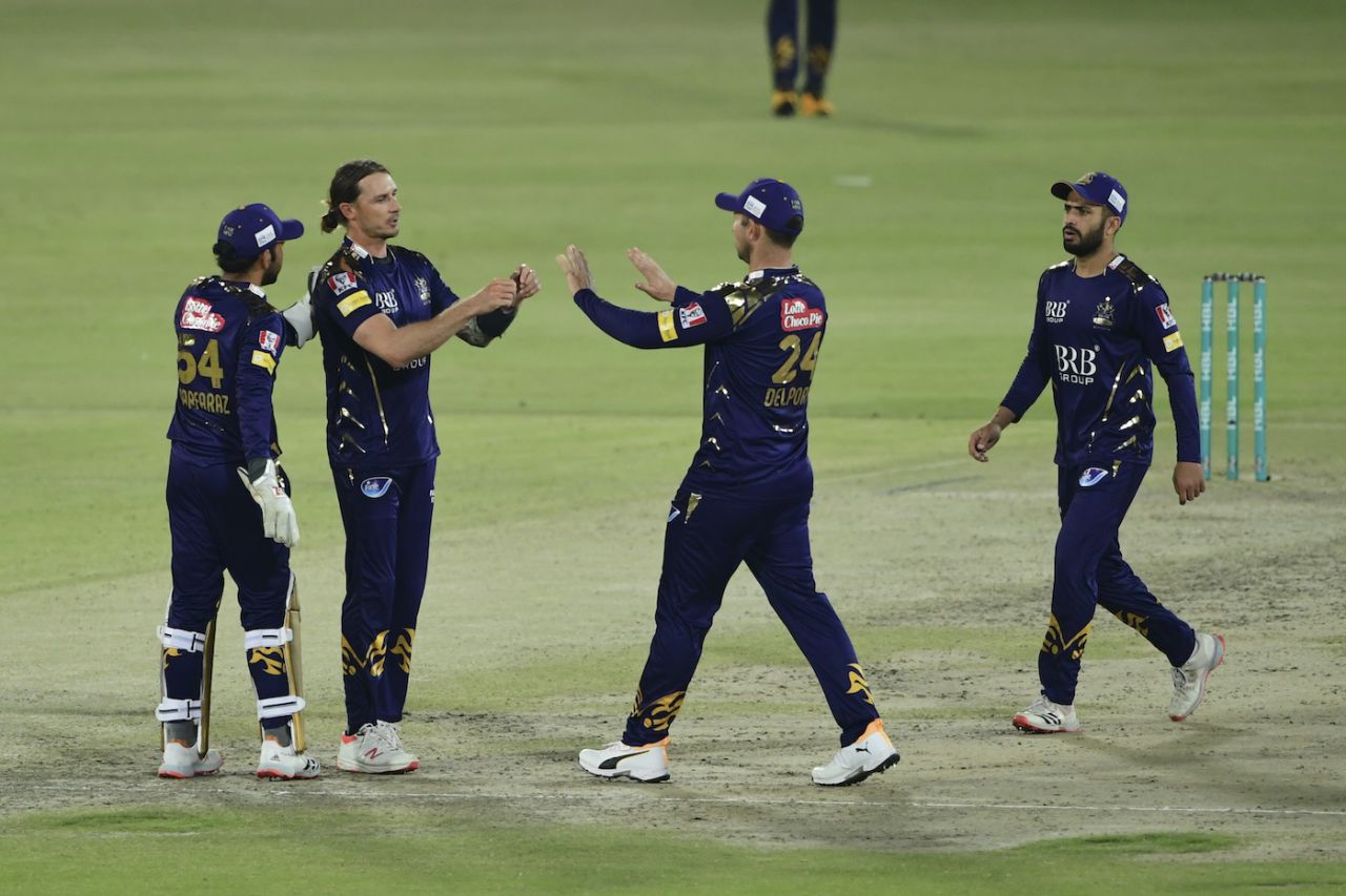 Dale Steyn celebrates after taking the wicket of Rohail Nazir, Quetta Gladiators vs Islamabad United, PSL 2021, National Stadium, Karachi, March 2, 2021