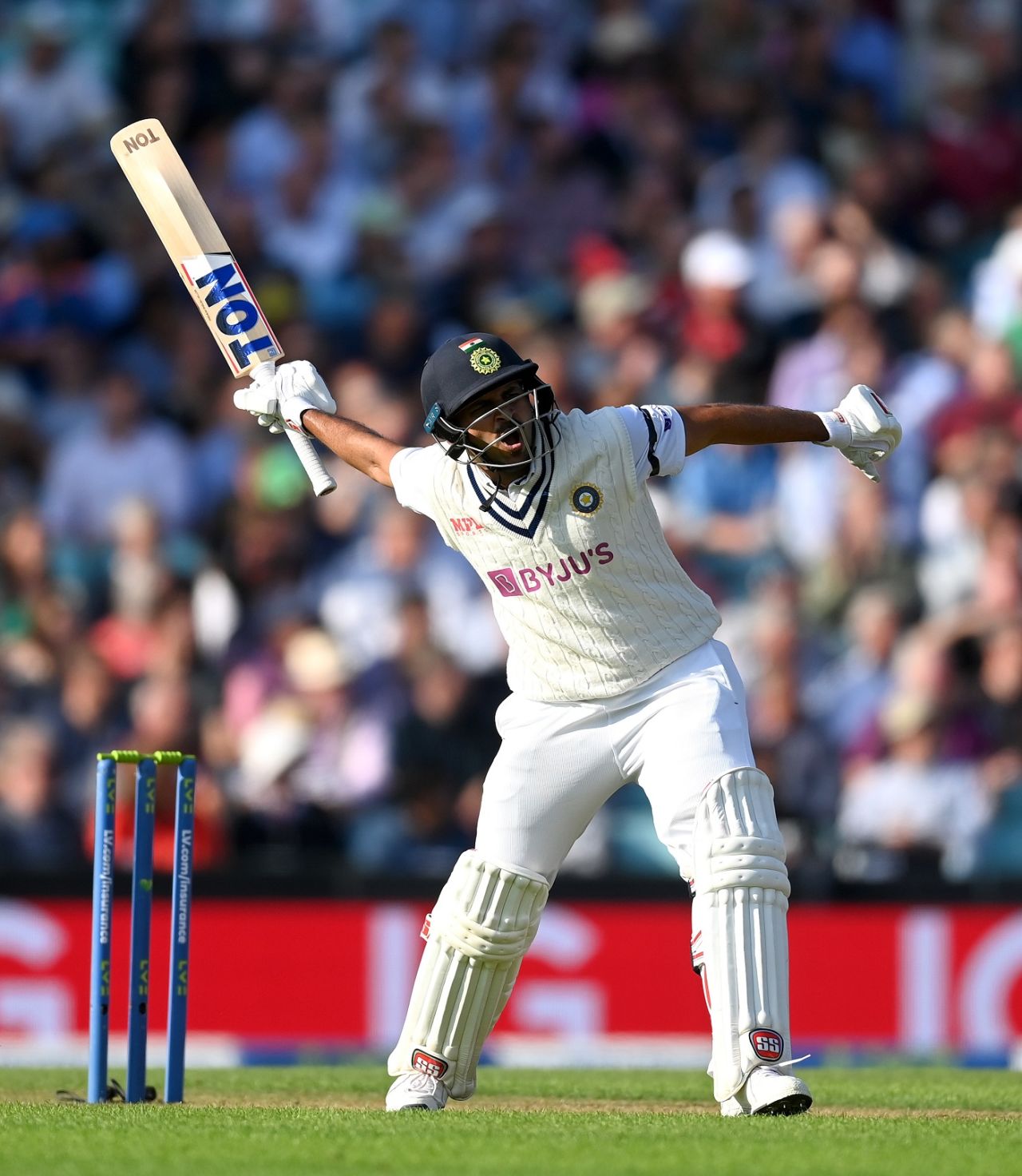 Shardul Thakur is pumped after raising a 31-ball fifty, England vs India, 4th Test, The Oval, London, 1st day, September 2, 2021