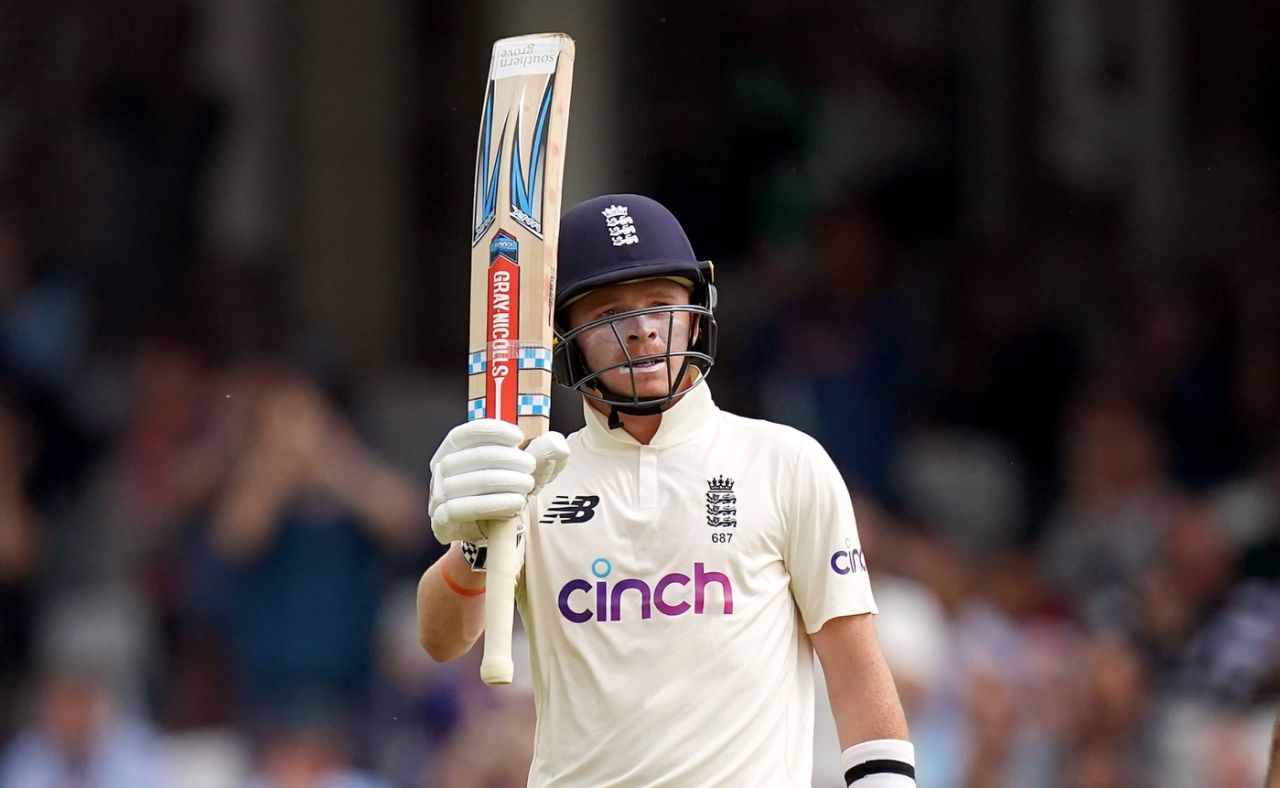 Ollie Pope acknowledges the applause on getting to his fifty, England vs India, 4th Test, The Oval, London, 2nd day, September 3, 2021