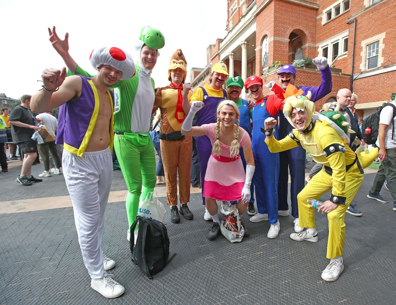 Fans arrive at The Oval in their Saturday best, England vs India, 4th Test, The Oval, London, 3rd day, September 4, 2021
