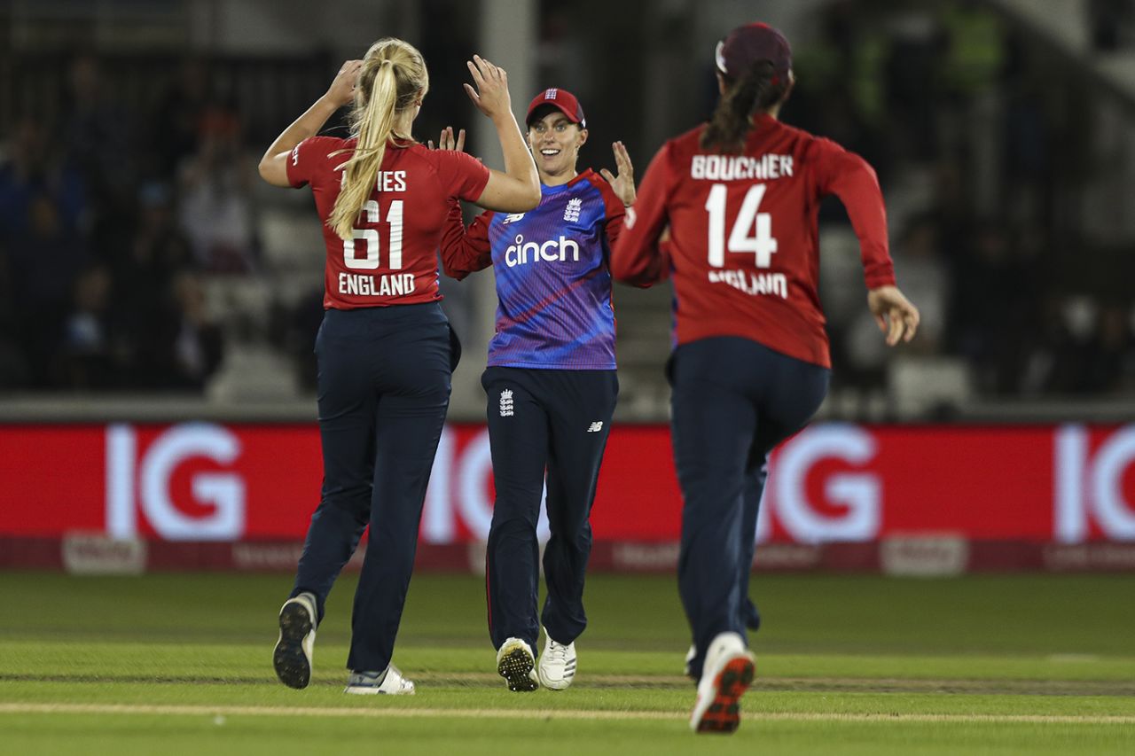 Freya Davies celebrates with Tash Farrant, England vs New Zealand, 2nd women's T20I, Hove, September 4, 2021