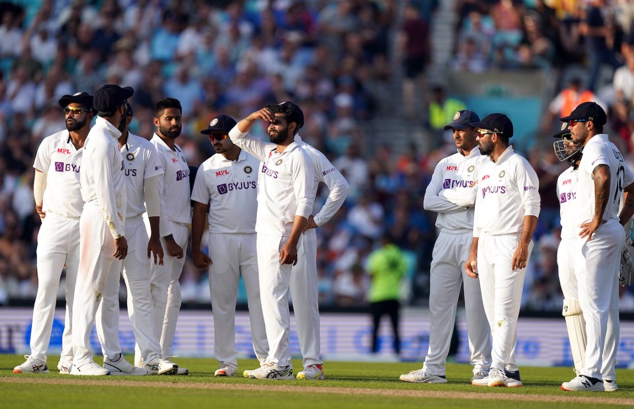 The Indian players wait to see the outcome of a review, England vs India, 4th Test, The Oval, London, 4th day, September 5, 2021