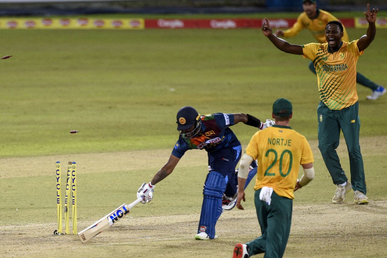 Avishka Fernando fell short to a direct hit from Anrich Nortje, Sri Lanka vs South Africa, 1st T20I, Colombo, September 10, 2021