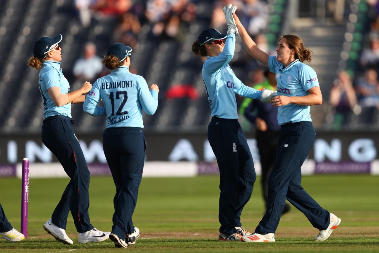 Nat Sciver struck early as England dominated the Powerplay, England vs New Zealand, 1st Women's ODI, Bristol, September 16, 2021