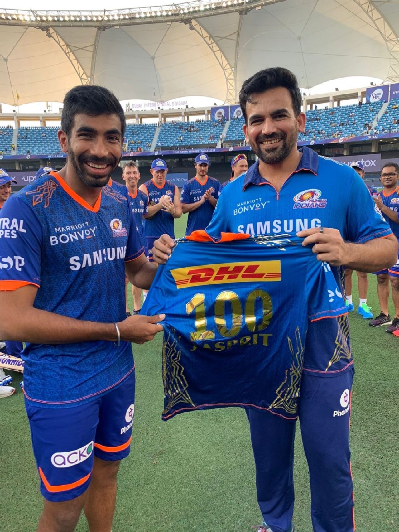 Zaheer Khan presents Jasprit Bumrah with a special jersey ahead of the latter's 100th game for Mumbai Indians, Chennai Super Kings vs Mumbai Indians, IPL 2021, Dubai, September 19, 2021