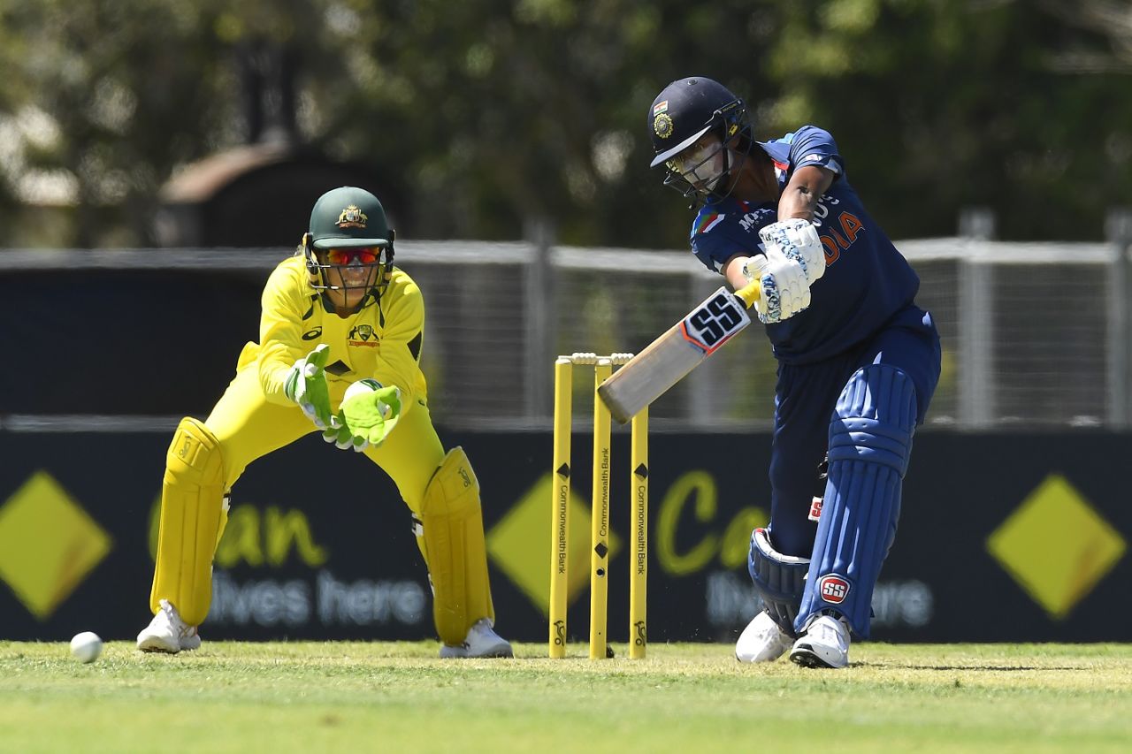 Jhulan Goswami played a brisk cameo lower down India's order, Australia vs India, 1st Women's ODI, Mackay, September 21, 2021