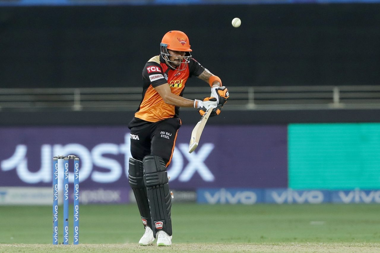 Manish Pandey gets into a tangle, Delhi Capitals vs Sunrisers Hyderabad, 33rd match, IPL 2021, Dubai, September 22, 2021