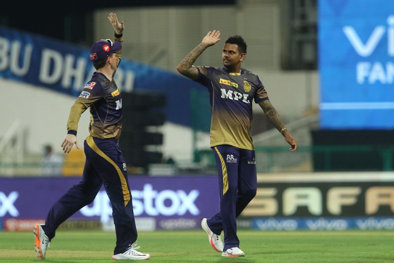Eoin Morgan and Sunil Narine celebrate Rohit Sharma's dismissal, Mumbai Indians vs Kolkata Knight Riders, Abu Dhabi, IPL 2021, September 23, 2021