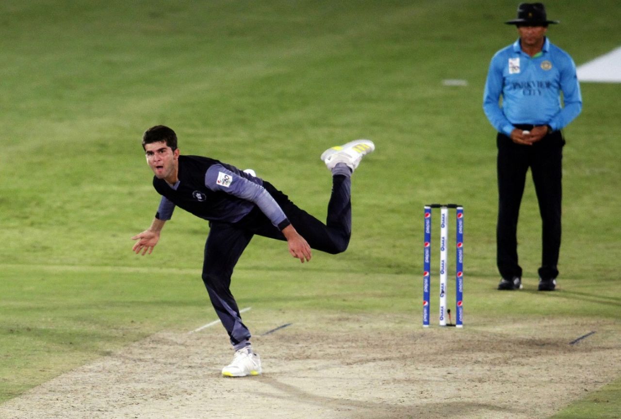 Shaheen Afridi bends his back, Khyber Pakhtunkhwa vs Central Punjab, National T20 Cup, Rawalpindi, September 23, 2021