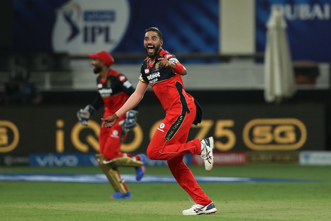 Mohammed Siraj roars in delight, Royal Challengers Bangalore vs Mumbai Indians, Dubai, IPL 2021, September 26, 2021