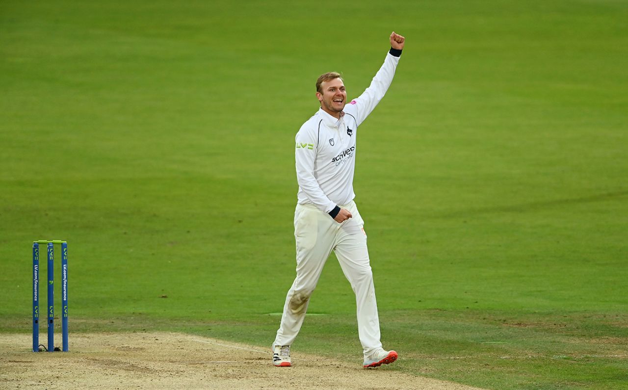 Danny Briggs celebrates a breakthrough, Warwickshire vs Lancashire, Bob Willis Trophy final, Lord's, 3rd day, September 30, 2021